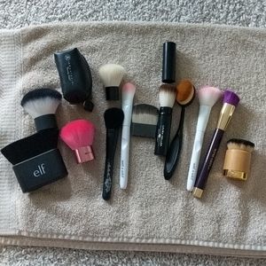Assortment of Makeup Brushes (12pk)
